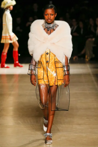Look 47